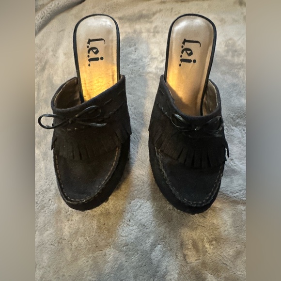Vintage LEI Women's Black Slip-On Shoes - Picture 2 of 7